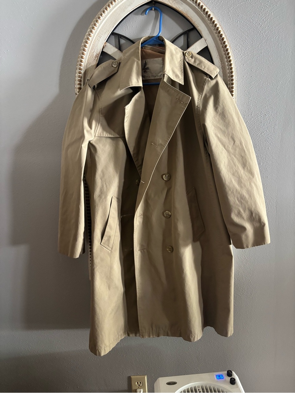 Men's Khaki Trench Raincoat - Classic Double-Breasted Overcoat vintage